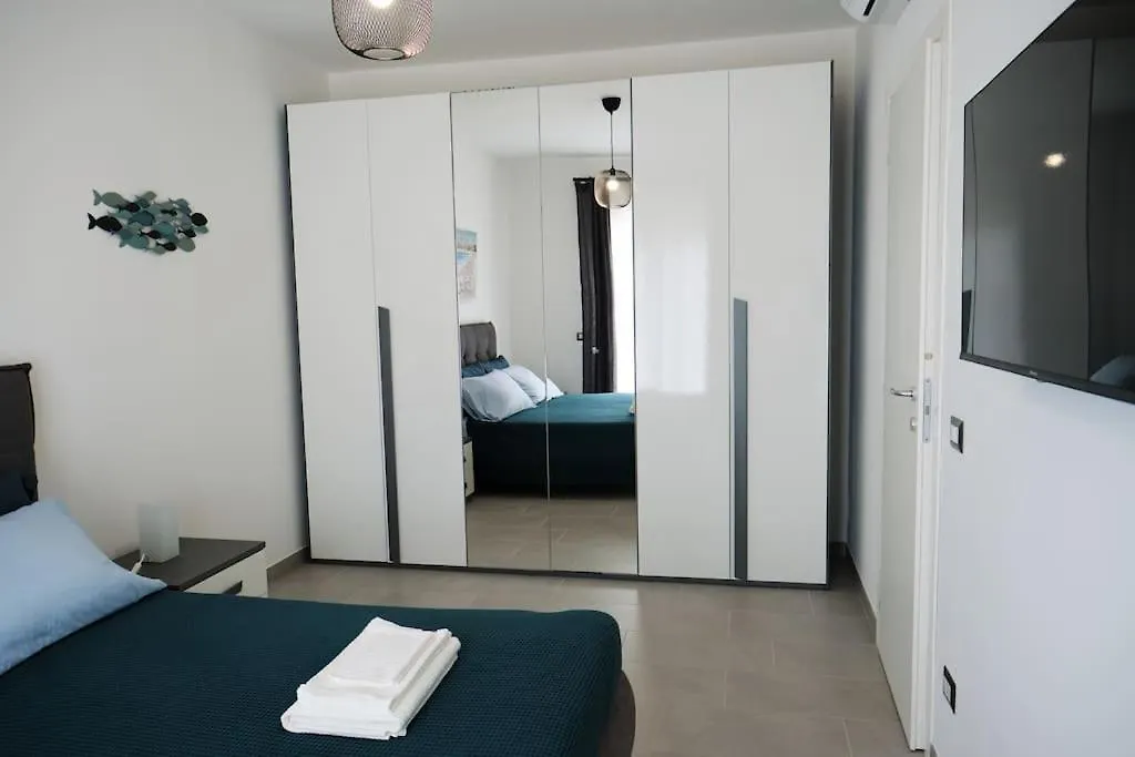 Aeroporto A 3 Minuti - Suite Con Parcheggio Privato Fiumicino Apartment
